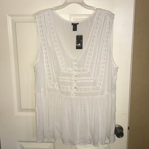 NWT Torrid White Peasant top - Size 3